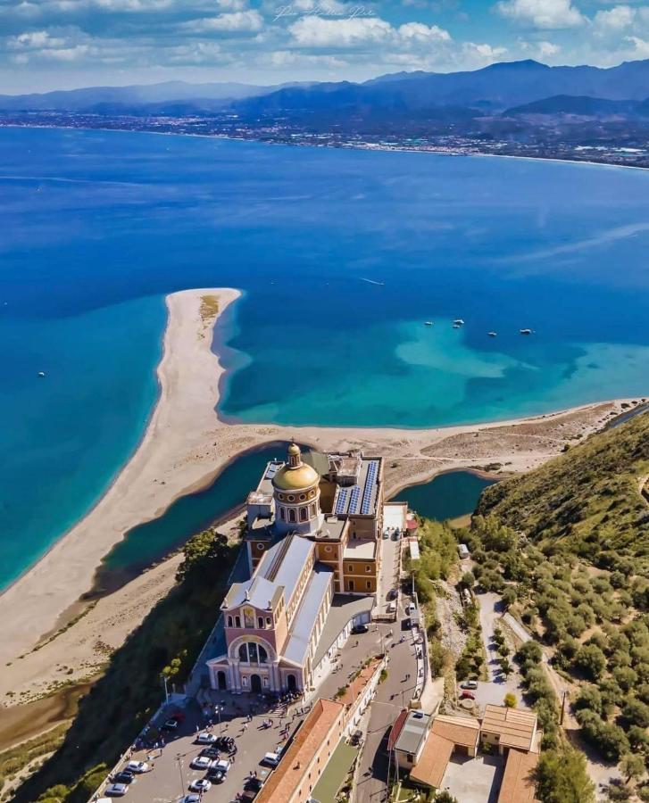 La Casa Di Rosa Διαμέρισμα Oliveri Εξωτερικό φωτογραφία